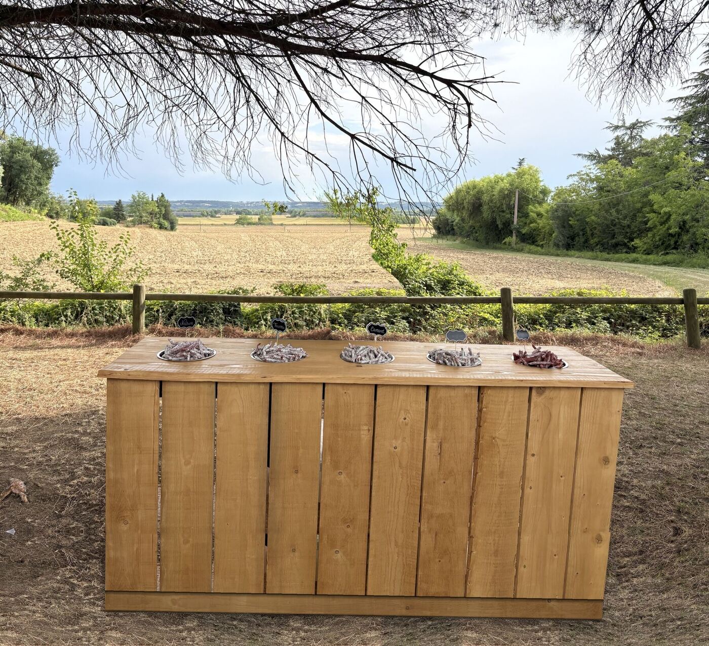 Bar en bois artisanal, location de mobilier événementiel à Agen et alentours